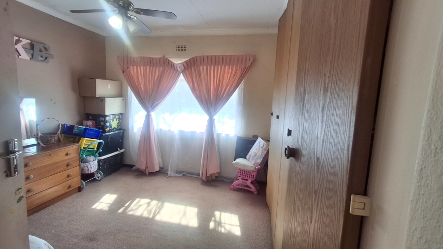 3 Bedroom Property for Sale in Roodia Free State